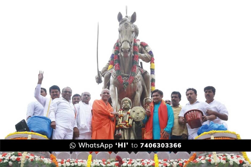 Bronze statue of Kempegowda unveiled at Okkaliga Kalyana Mandapam in Chikkaballapur