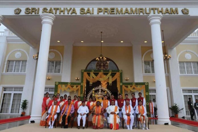 0 President Droupadi Murmu visit Muddenahalli