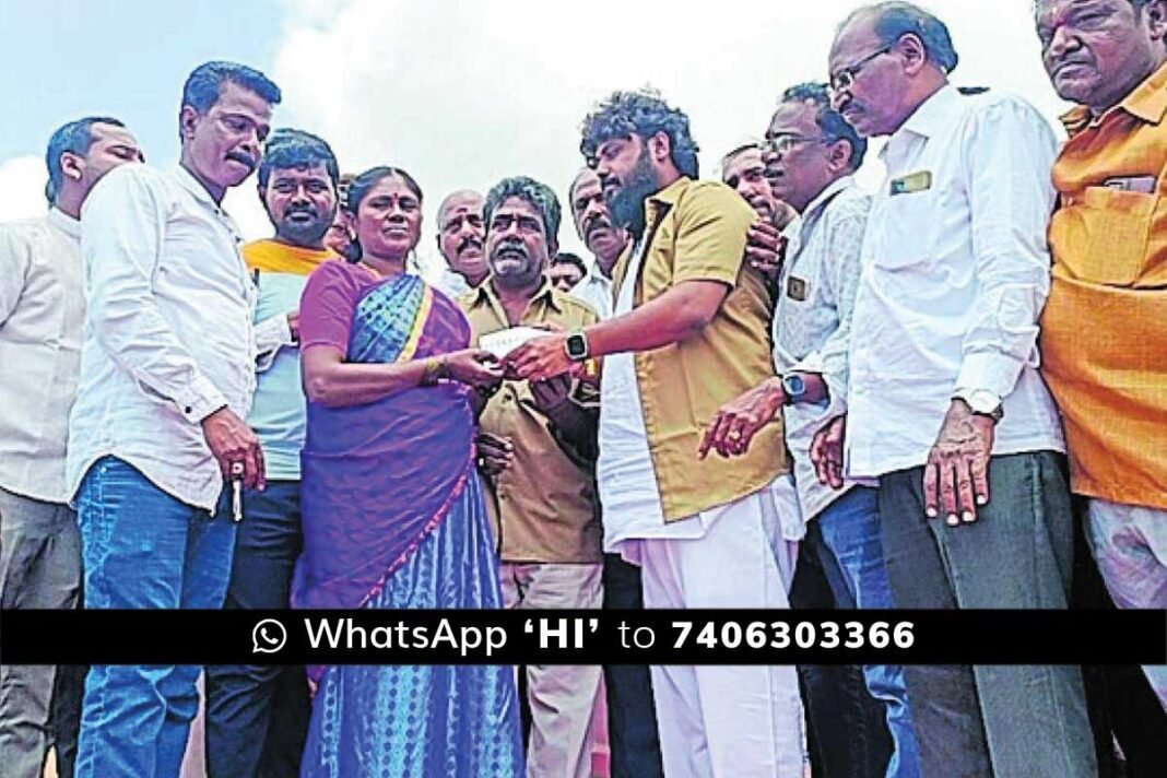 Chikkaballapur MLA Pradeep Eshwar Distributed 5000 To Auto Drivers