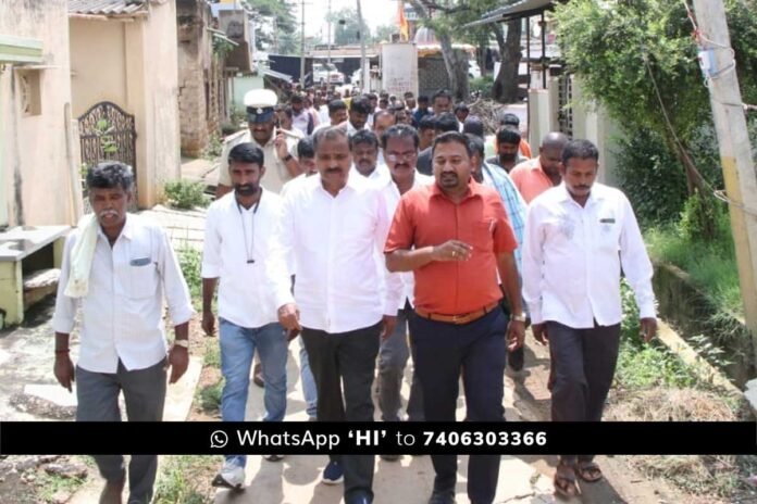 Gauribidanur MLA K. H. Puttaswamy Gowda Rain Damage area visit