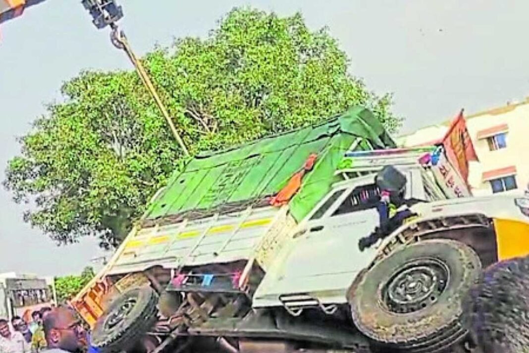 Chintamani Bolero Tata Ace Acident