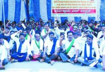 ದಲಿತರ ಸಮಸ್ಯೆಗಳ ಪರಿಹಾರಕ್ಕೆ ಒತ್ತಾಯಿಸಿ ಜೆಲ್ಲೆಯಾದ್ಯಾಂತ DSS ಧರಣಿ Chikkaballapur DSS Protest