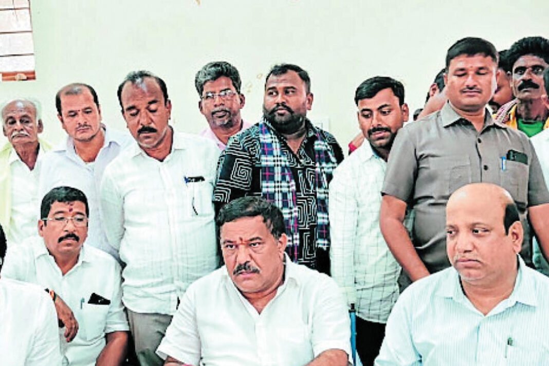 Gudibande Bagair Hukum land settlement Meeting