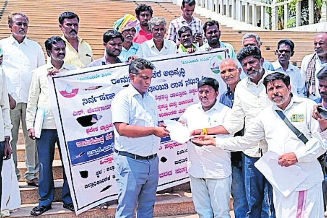 Ramasamudra lake water supply to Siddlaghatta Devagaanahalli villagers protest