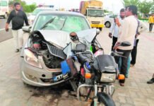 ಬೈಕ್ಗೆ ಕಾರು ಡಿಕ್ಕಿ: ಸವಾರರು ಸಾವು Gudibande Bike Car Accident