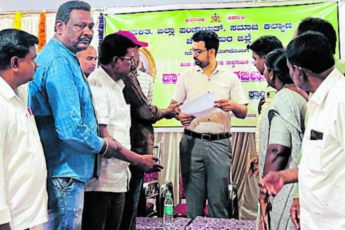 07JulCBP01 Chikkaballapur Babu Jagjivan Ram Death Anniversary