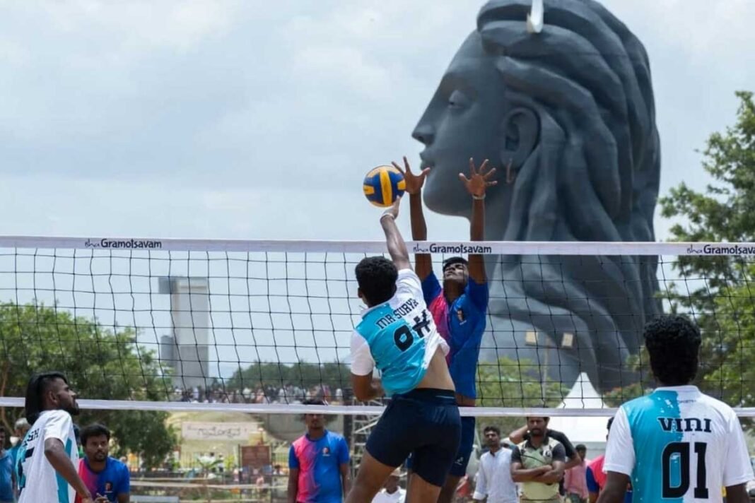 At the Isha Gramotsavam divisional tournament in Chikkaballapur, ‘Ibbani’ from Heggadihalli won the men’s volleyball title, while Kodagu’s ‘Black Panthers’ clinched the women’s throwball crown. Winners received cash prizes, with finals set to be held at the Isha Yoga Center in Coimbatore on September 21.