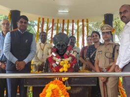 DC G Prabhu Muddenahalli Vishweshwaraiah Jayanthi tribute